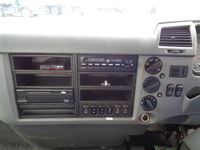 三菱ふそうファイターアルミブロック増トン（6t・8t）[写真31]