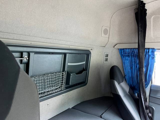 三菱ふそうスーパーグレートアルミブロック大型（10t）[写真10]