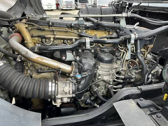 三菱ふそうスーパーグレートアルミブロック大型（10t）[写真13]