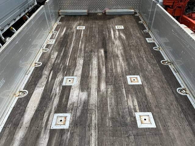 三菱ふそうスーパーグレートアルミブロック大型（10t）[写真04]