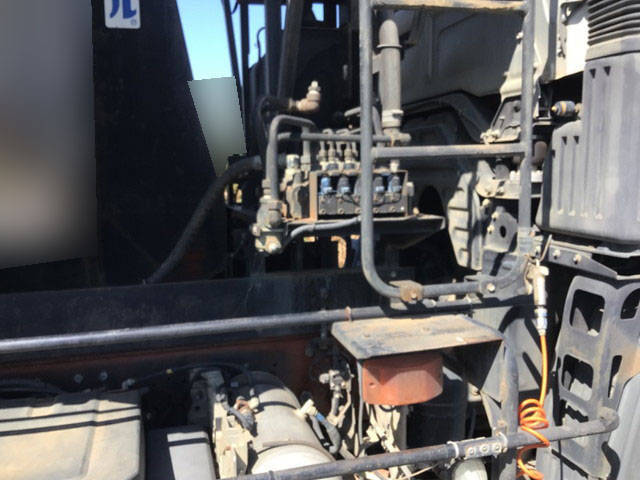 日野プロフィアコンテナ専用車大型（10t）[写真05]