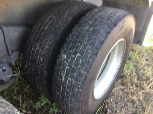 日野プロフィアコンテナ専用車大型（10t）[写真08]