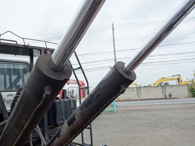 三菱ふそうファイターコンテナ専用車増トン（6t・8t）[写真14]