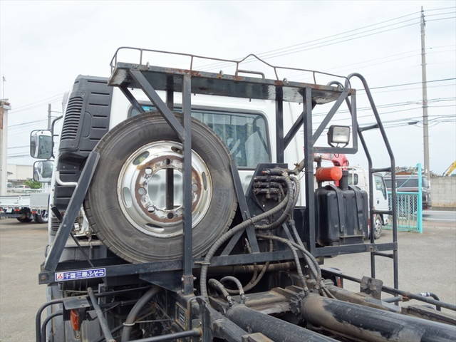 三菱ふそうファイターコンテナ専用車増トン（6t・8t）[写真19]