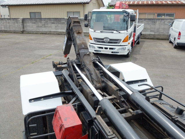 三菱ふそうファイターコンテナ専用車増トン（6t・8t）[写真20]