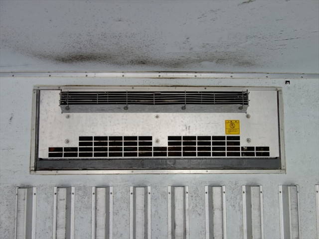 三菱ふそうキャンター冷凍車（冷蔵車）小型（2t・3t）[写真16]