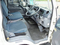 三菱ふそうキャンター冷凍車（冷蔵車）小型（2t・3t）[写真23]