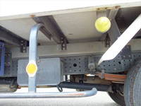 三菱ふそうキャンター冷凍車（冷蔵車）小型（2t・3t）[写真06]