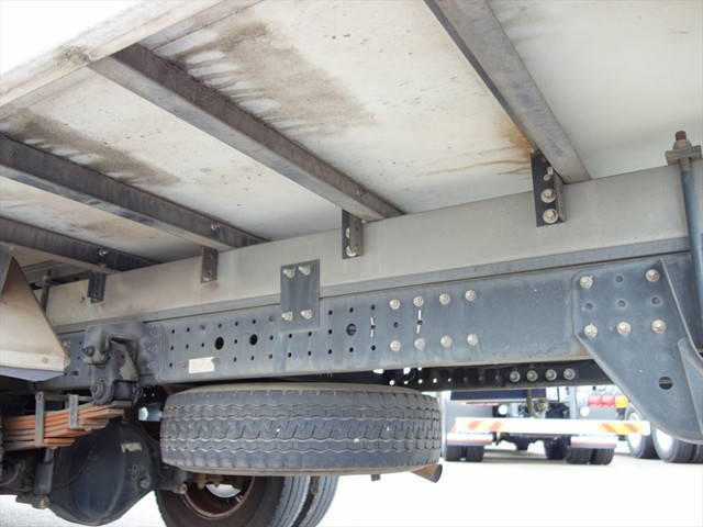 三菱ふそうキャンター冷凍車（冷蔵車）小型（2t・3t）[写真07]