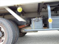 三菱ふそうキャンター冷凍車（冷蔵車）小型（2t・3t）[写真09]