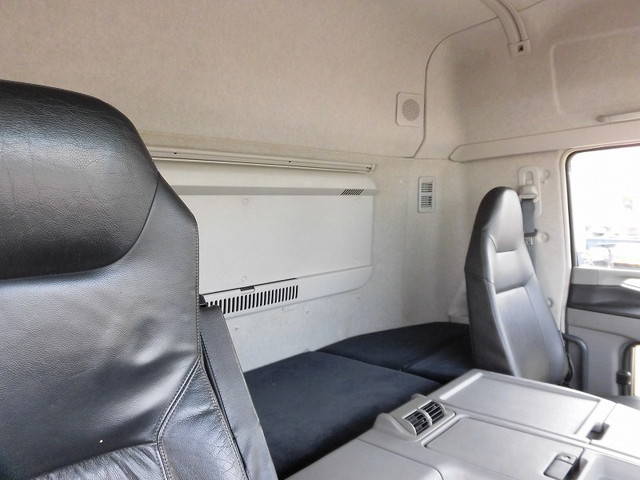 三菱ふそうスーパーグレートアルミブロック大型（10t）[写真11]