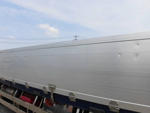 三菱ふそうスーパーグレートアルミブロック大型（10t）[写真24]