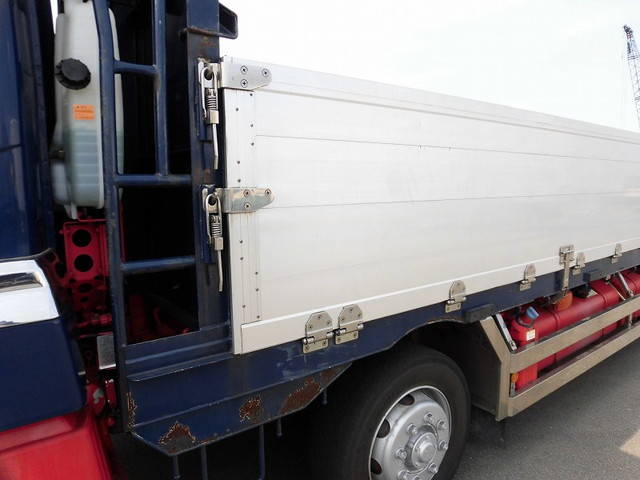 三菱ふそうスーパーグレートアルミブロック大型（10t）[写真27]