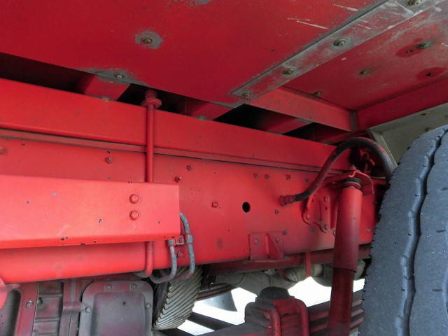 三菱ふそうスーパーグレートアルミブロック大型（10t）[写真08]