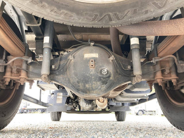 三菱ふそうキャンター平ボディ小型（2t・3t）[写真23]