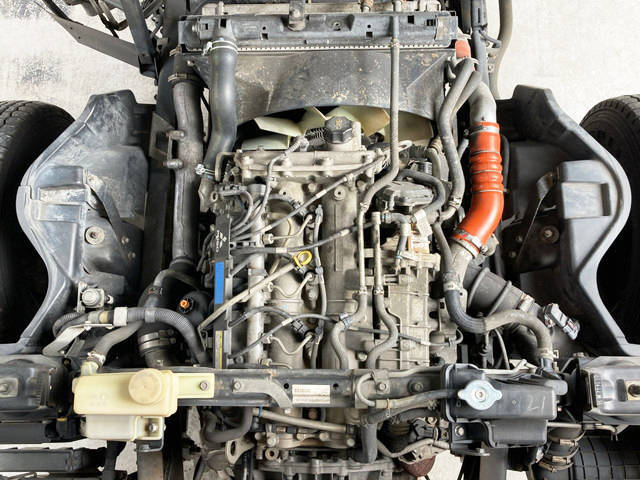 三菱ふそうキャンター平ボディ小型（2t・3t）[写真24]