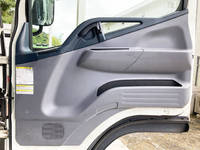 三菱ふそうキャンター平ボディ小型（2t・3t）[写真27]