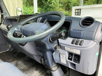 三菱ふそうキャンター平ボディ小型（2t・3t）[写真32]