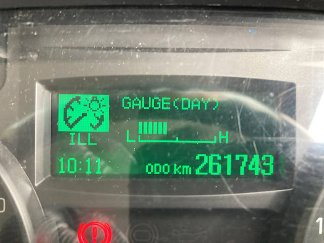 三菱ふそうキャンター平ボディ小型（2t・3t）[写真34]