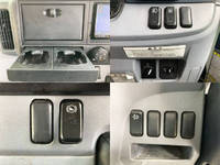 三菱ふそうキャンター平ボディ小型（2t・3t）[写真36]