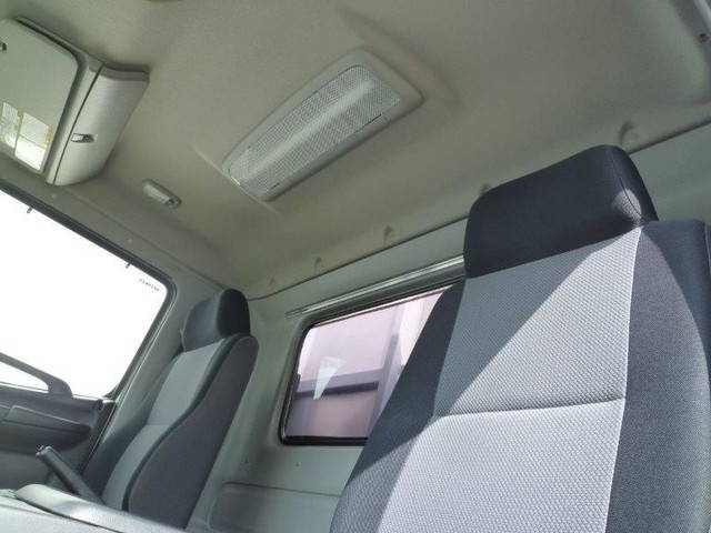 日野レンジャーアルミウイング中型（4t）[写真14]