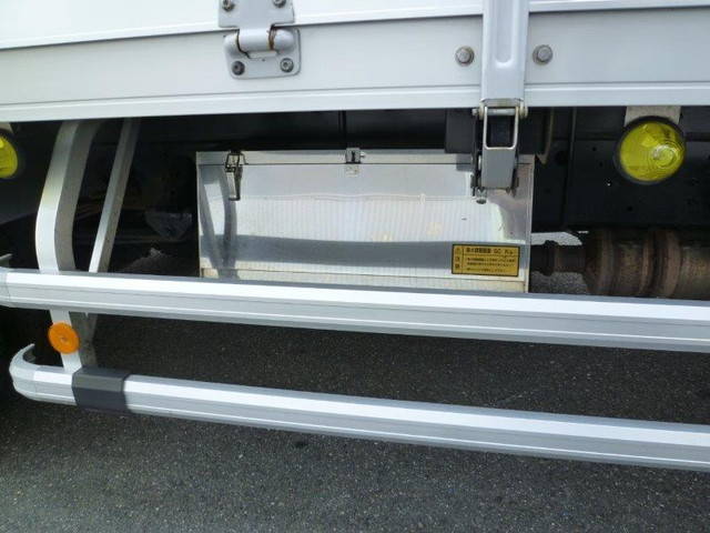 日野レンジャーアルミウイング中型（4t）[写真30]