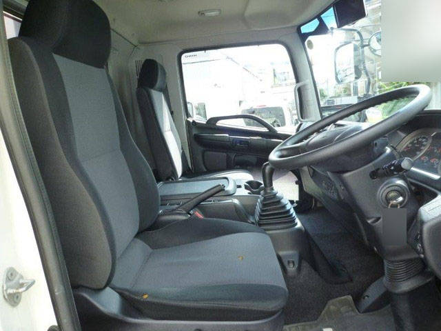 日野レンジャーアルミウイング中型（4t）[写真09]