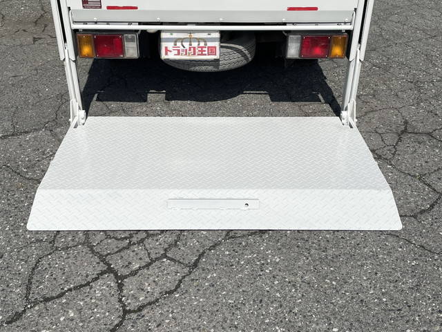 いすゞエルフダブルキャブ（Wキャブ）小型（2t・3t）[写真15]