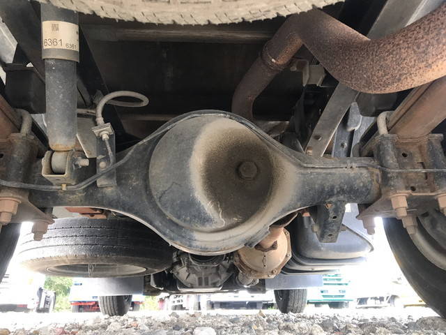 いすゞエルフダブルキャブ（Wキャブ）小型（2t・3t）[写真21]