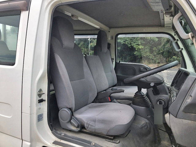 いすゞエルフダブルキャブ（Wキャブ）小型（2t・3t）[写真26]