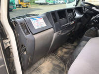 いすゞエルフダブルキャブ（Wキャブ）小型（2t・3t）[写真27]