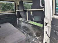 いすゞエルフダブルキャブ（Wキャブ）小型（2t・3t）[写真32]