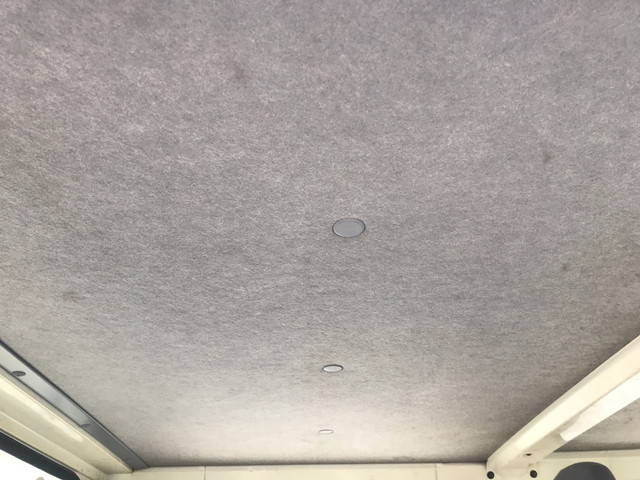 いすゞエルフダブルキャブ（Wキャブ）小型（2t・3t）[写真34]