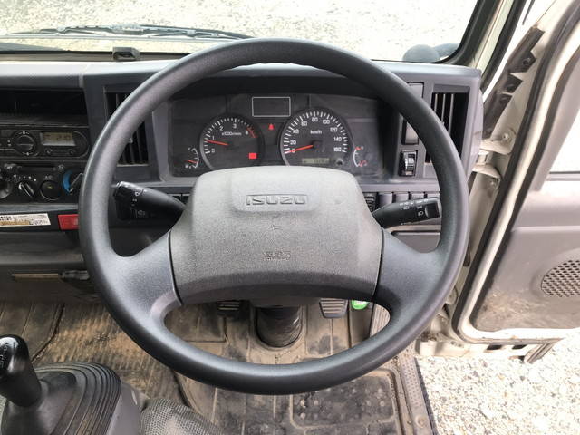 いすゞエルフダブルキャブ（Wキャブ）小型（2t・3t）[写真35]