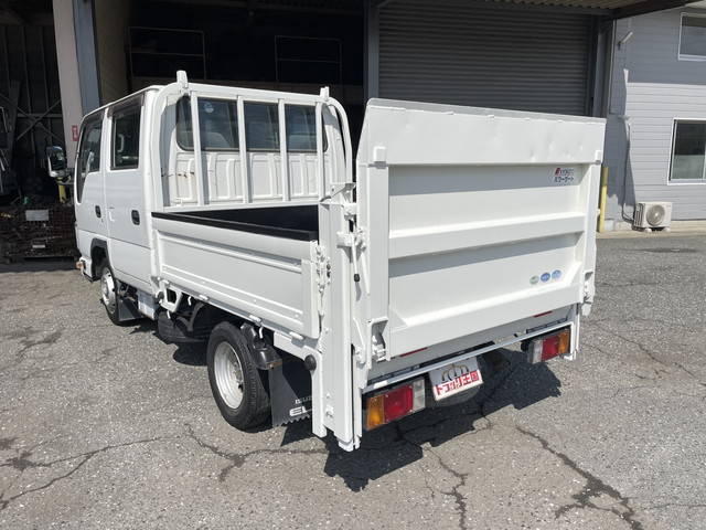いすゞエルフダブルキャブ（Wキャブ）小型（2t・3t）[写真04]