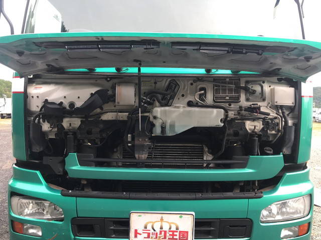 UDトラックスクオンアルミブロック大型（10t）[写真10]