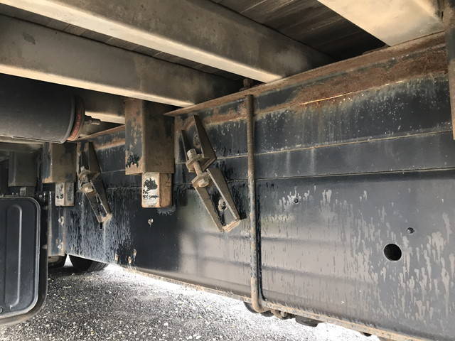 UDトラックスクオンアルミブロック大型（10t）[写真20]