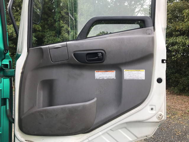 UDトラックスクオンアルミブロック大型（10t）[写真27]