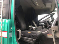 UDトラックスクオンアルミブロック大型（10t）[写真29]