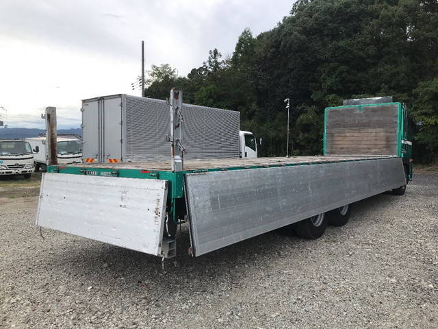 UDトラックスクオンアルミブロック大型（10t）[写真03]