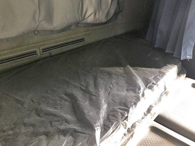 UDトラックスクオンアルミブロック大型（10t）[写真32]