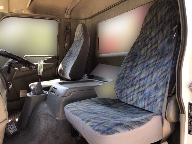 三菱ふそうファイターセルフクレーン3段増トン（6t・8t）[写真24]