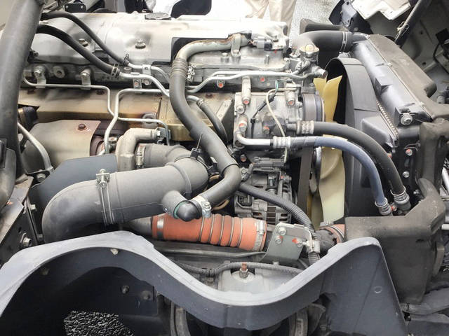 三菱ふそうキャンターアルミウイング小型（2t・3t）[写真23]