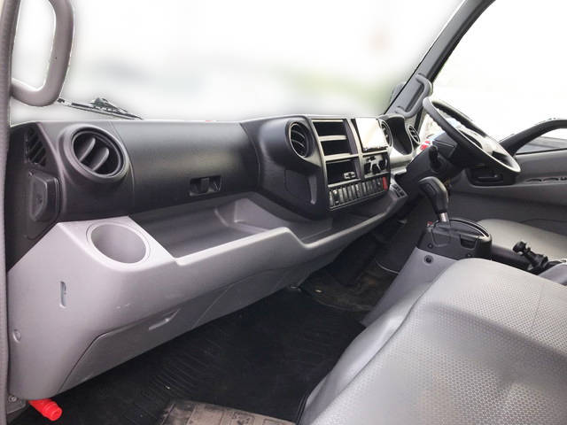 トヨタトヨエースパネルバン小型（2t・3t）[写真16]