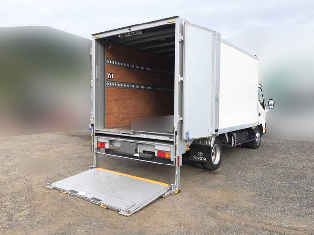 トヨタトヨエースパネルバン小型（2t・3t）[写真07]