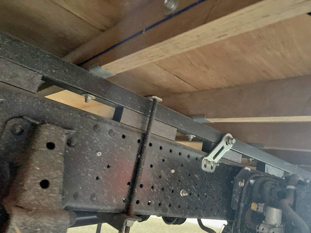 いすゞエルフアルミブロック小型（2t・3t）[写真14]