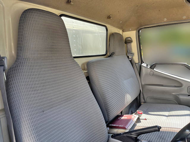 トヨタダイナアルミバン小型（2t・3t）[写真20]