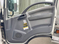 いすゞエルフセーフティローダー小型（2t・3t）[写真33]