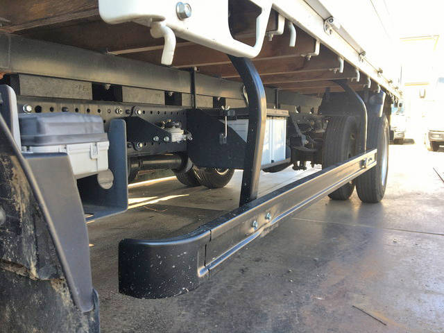 いすゞエルフ平ボディ小型（2t・3t）[写真15]