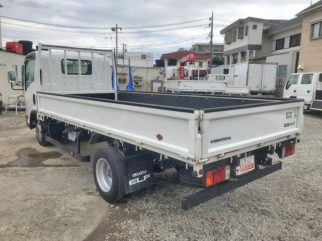 いすゞエルフ平ボディ小型（2t・3t）[写真04]